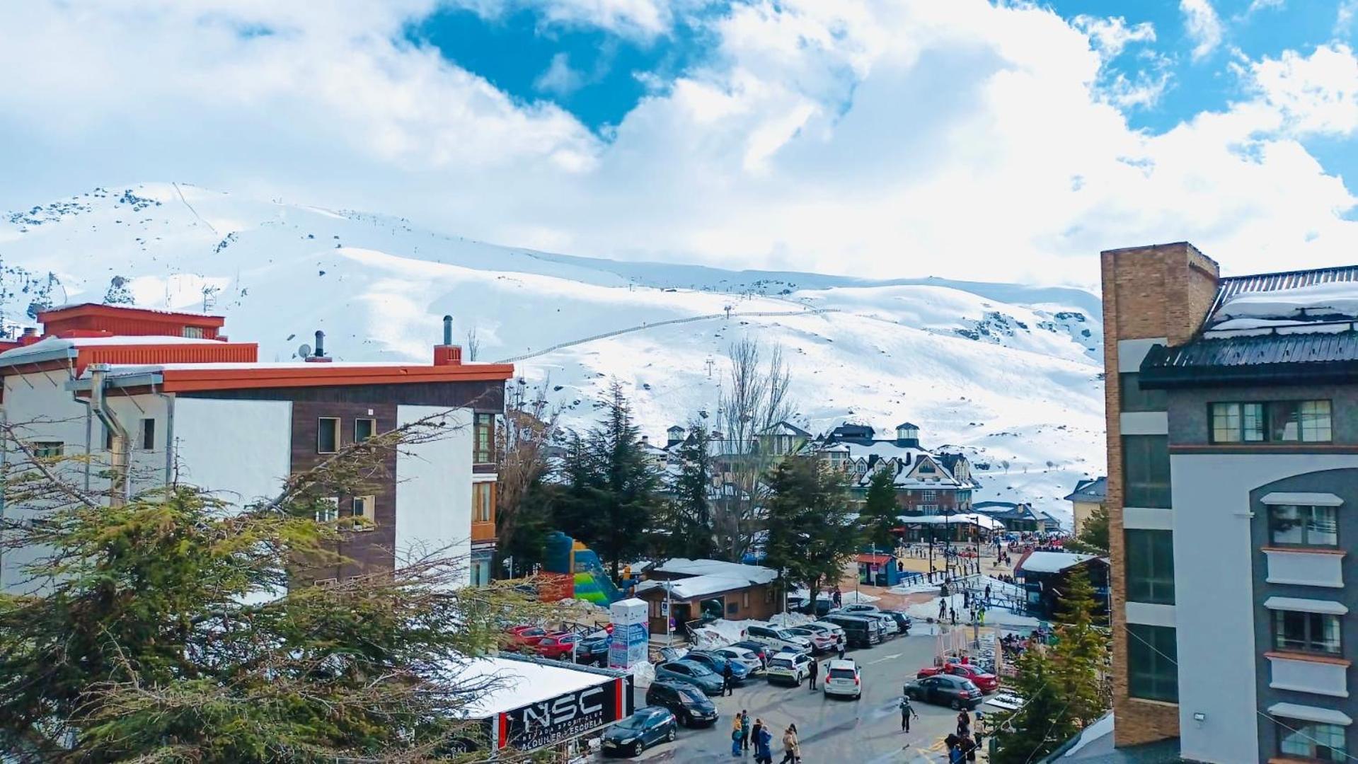 Appartamento Pradollano LUXUS - Wifi - Netflix - Parking Sierra Nevada Esterno foto