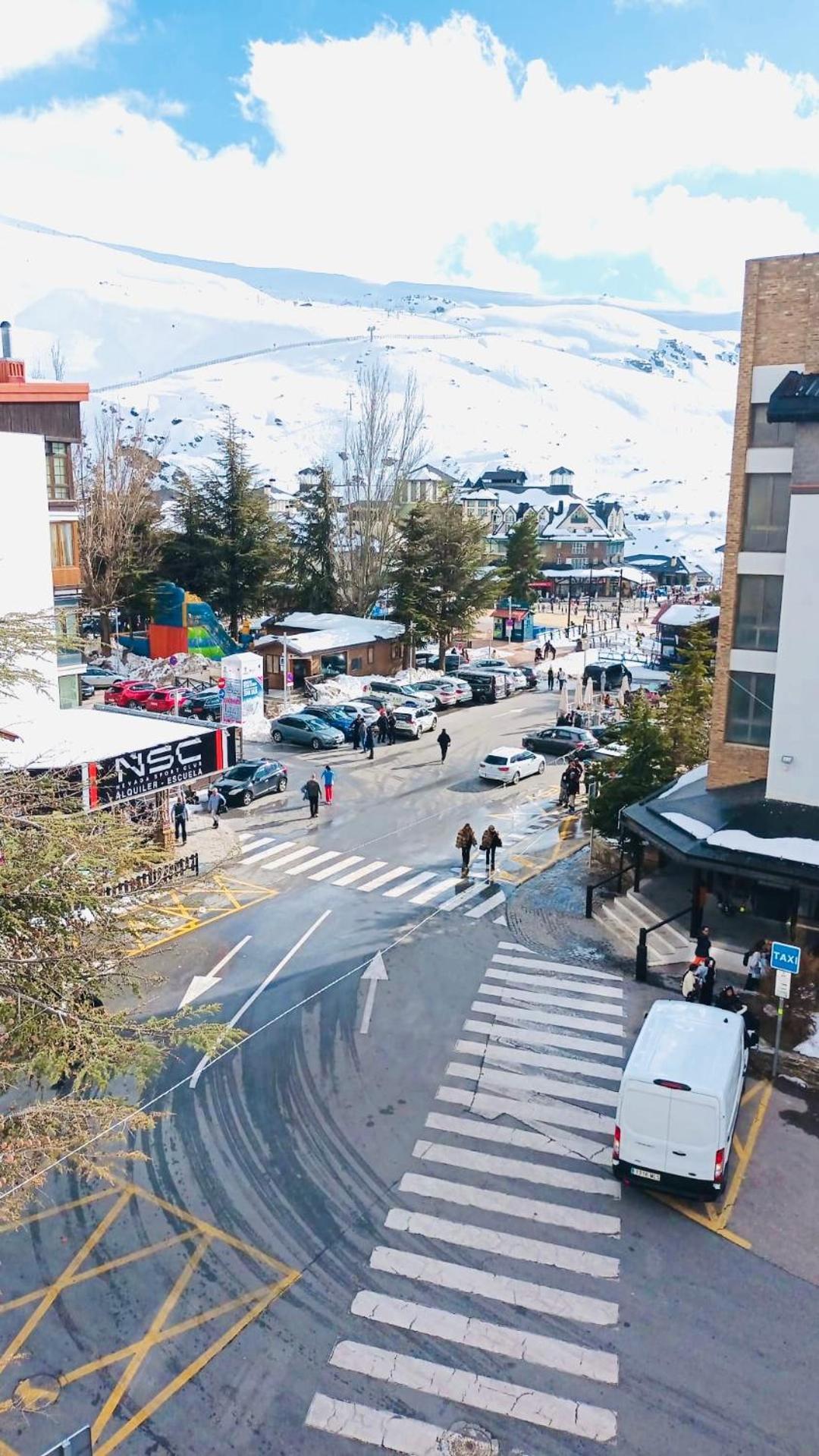 Appartamento Pradollano LUXUS - Wifi - Netflix - Parking Sierra Nevada Esterno foto